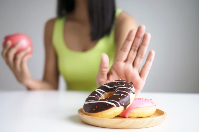 قد يكون الامتناع عن السكر خلال ساعات الصيام في شهر رمضان المبارك فرصة حقيقية لإعادة ترتيب العادات الغذائية ومنح الجسد بداية مختلفة.